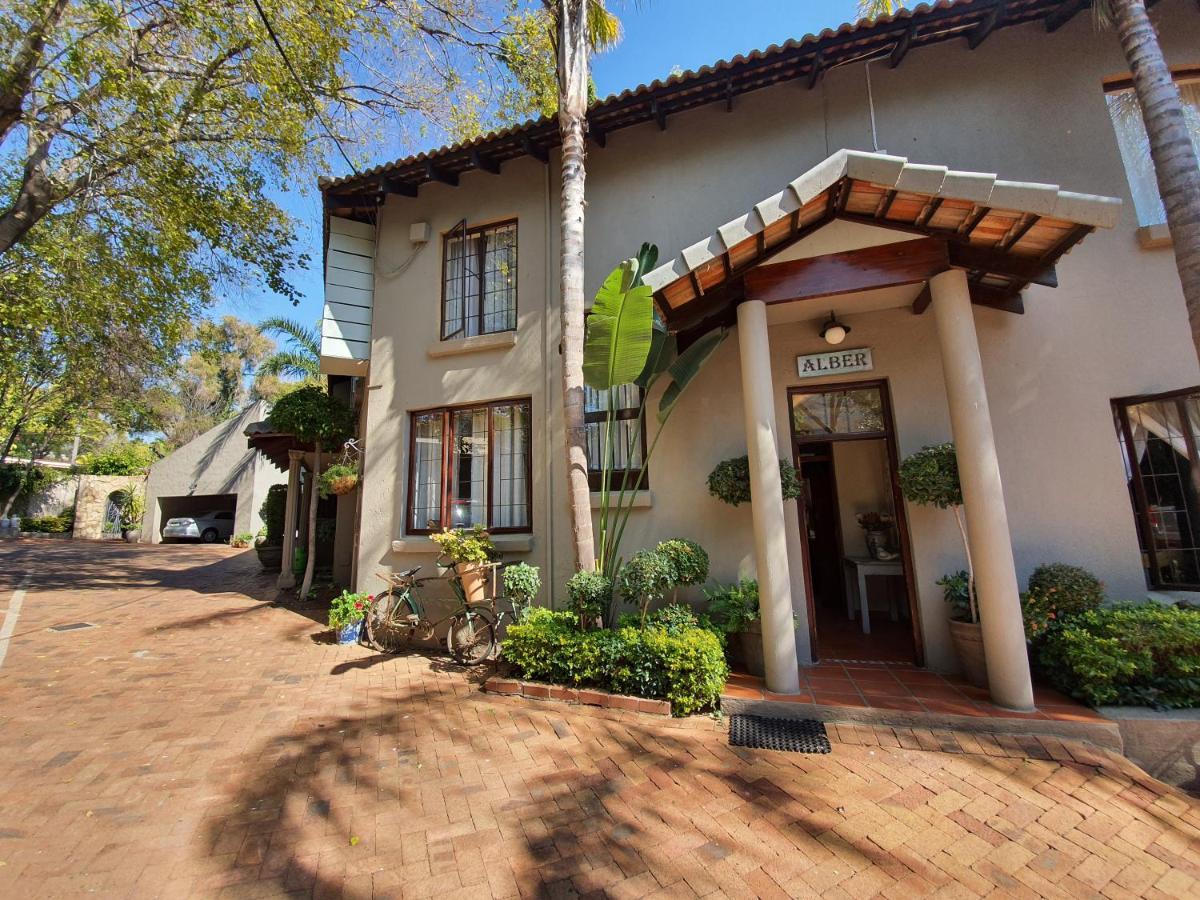 Waterhouse Guest Lodge - Indus Street Pretoria Exterior foto
